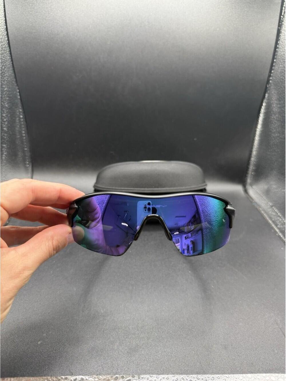 Oakley Radarlock Pitch Matte Black/Violet Iridium Lenses